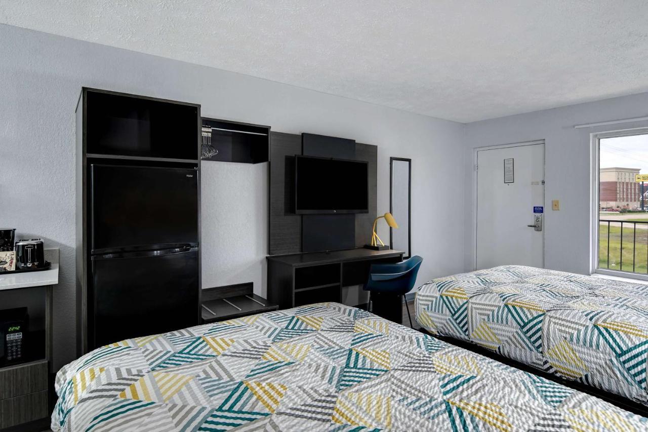 Studio 6 Meridian, MS Bonita Lakes Bagian luar foto